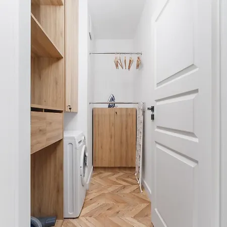 Apartment 3d Wilga By Renters Krakow